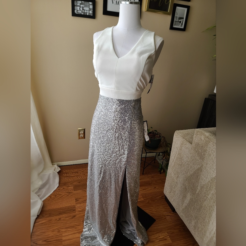 White and silver cross back dress, Sz 15,